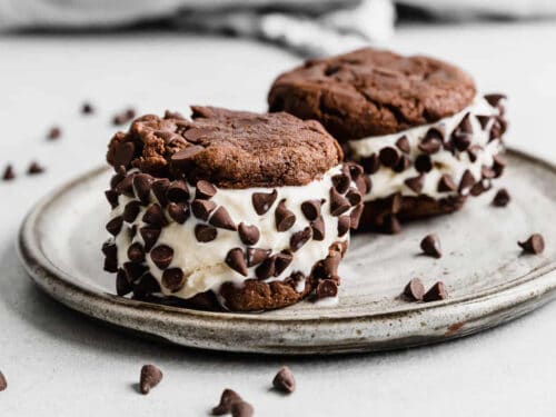 Cookie Ice Cream Sandwich featured 500x375 1